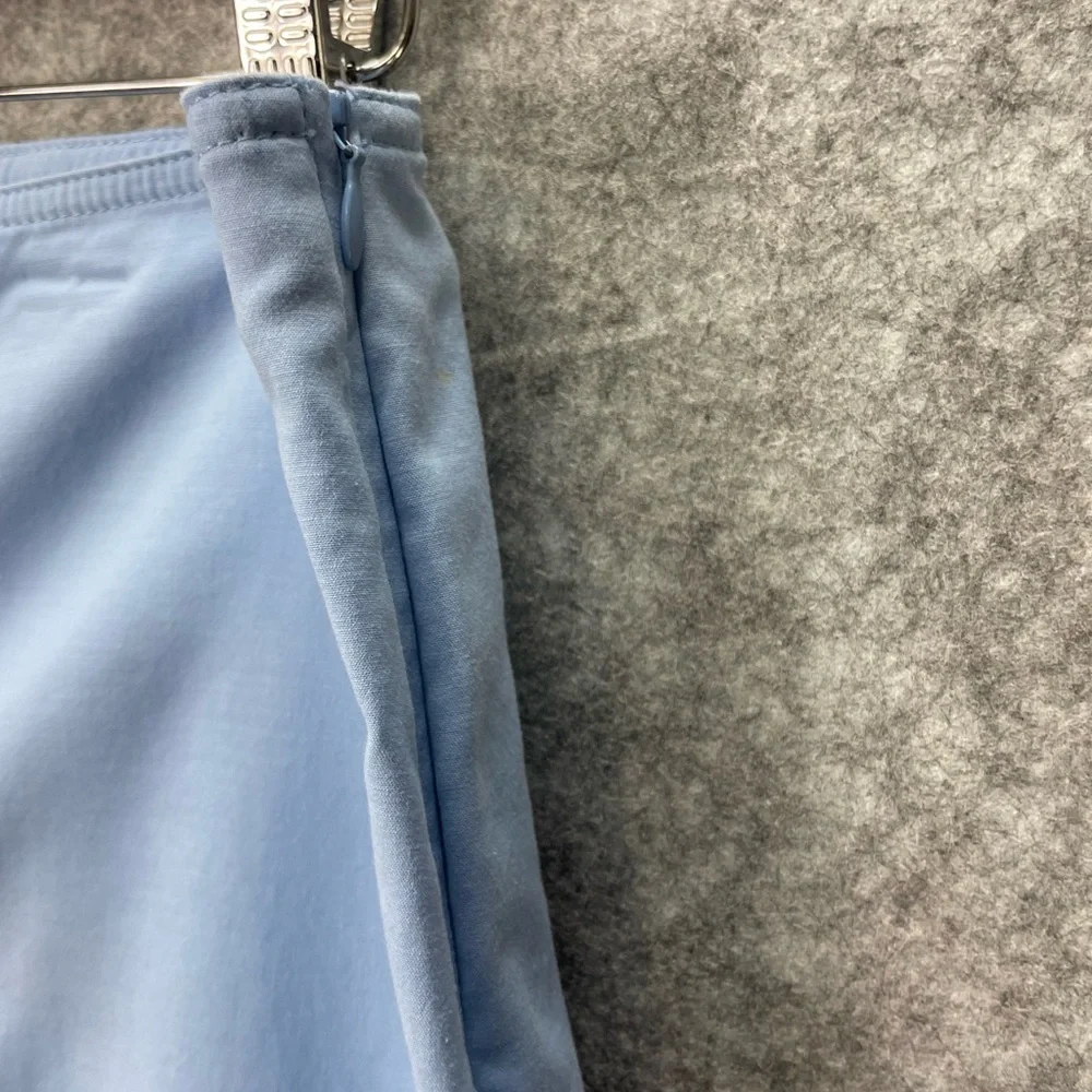 St. John Pants Womens 10 Pastel Blue Cropped Ankle Side Zip Dressy Made in USA
